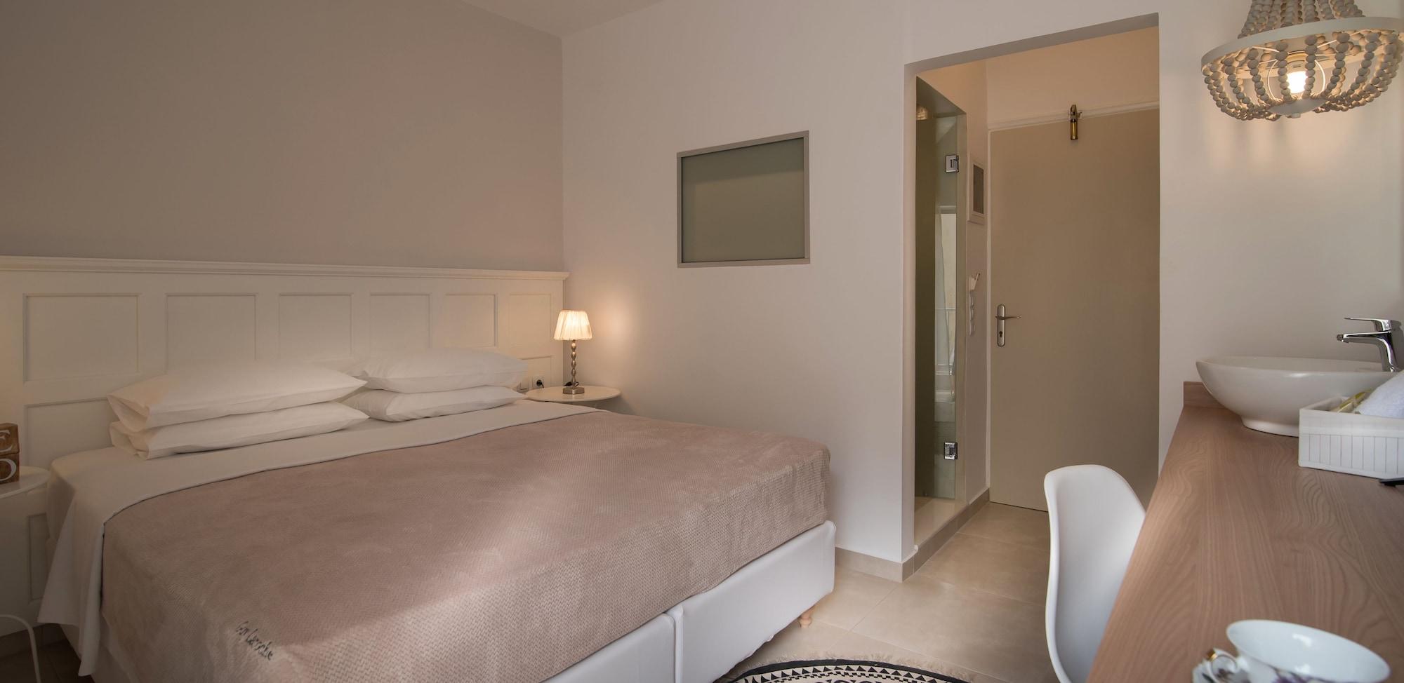 Mistral - Adults Only 2* Malia (Crete)